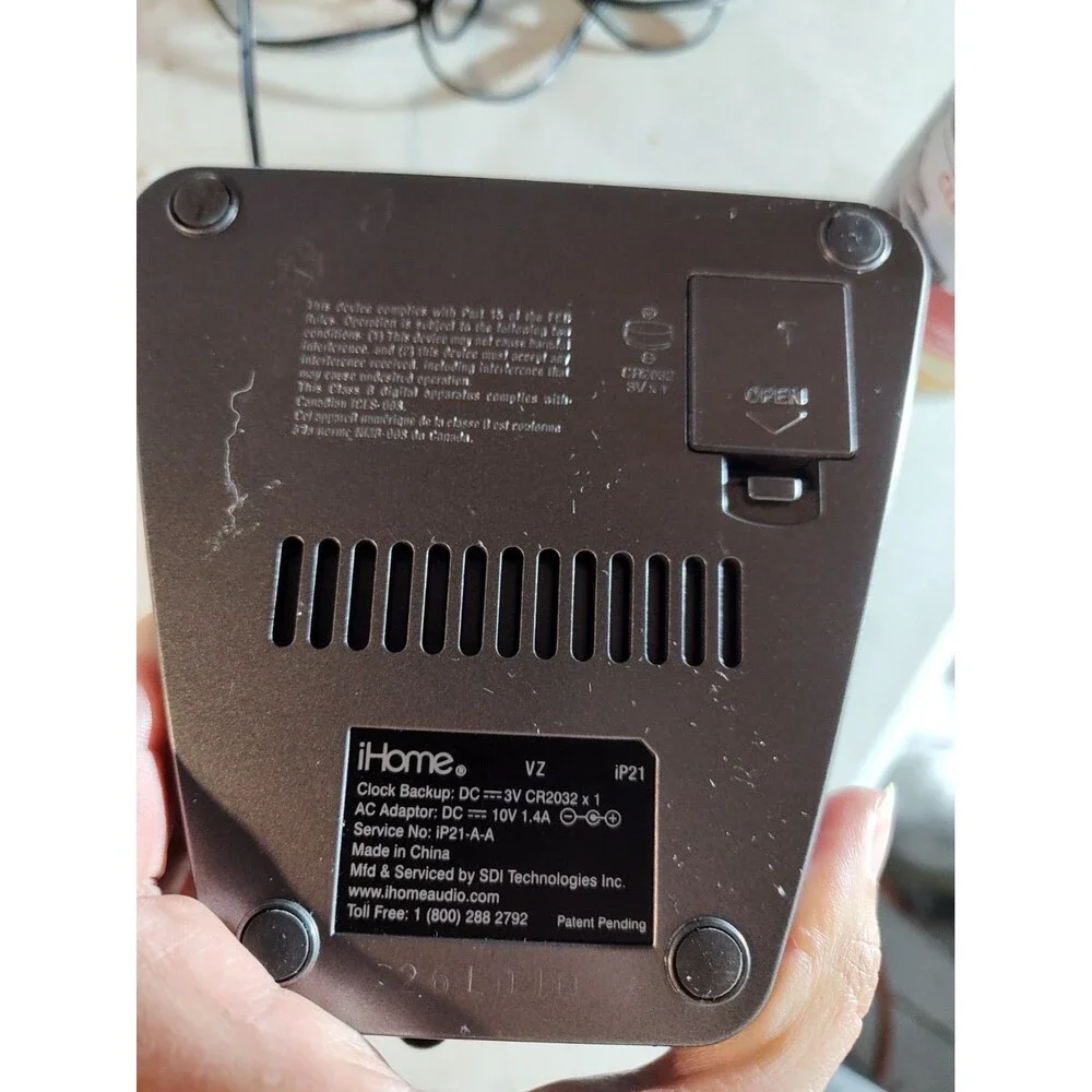 i Home Clock And Charger 1205